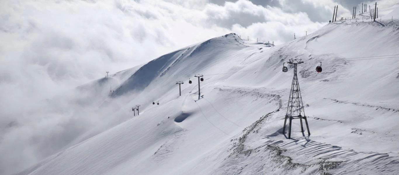 Ιράν: Σκοτώθηκαν 12 ορειβάτες από χιονοθύελλα - Aγνοείται και το πλήρωμα πλοίου